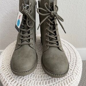 GBG Los Angeles Olive Green Lace-Up Combat Boots